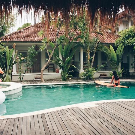 Endless Summer Surf Camp Kuta Кута Экстерьер фото