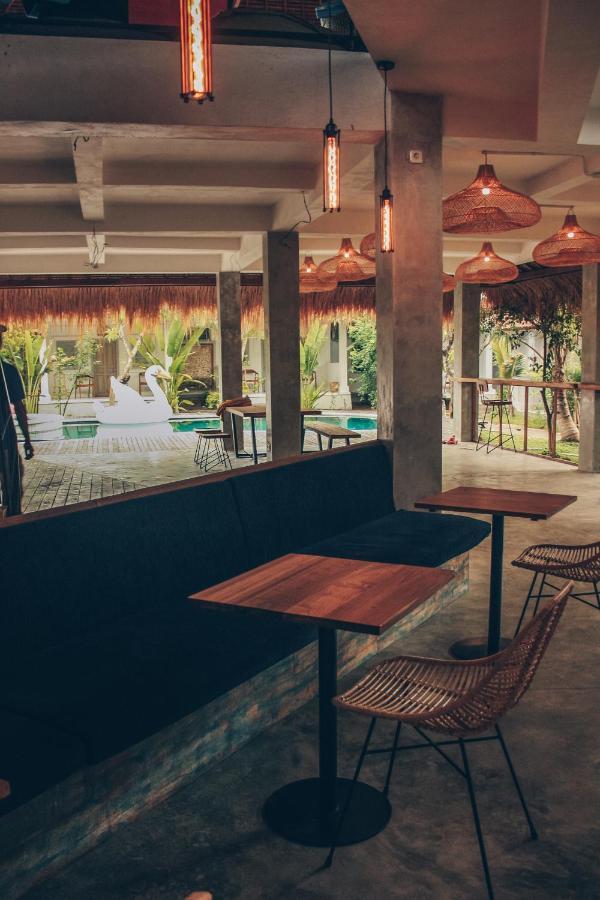 Endless Summer Surf Camp Kuta Кута Экстерьер фото