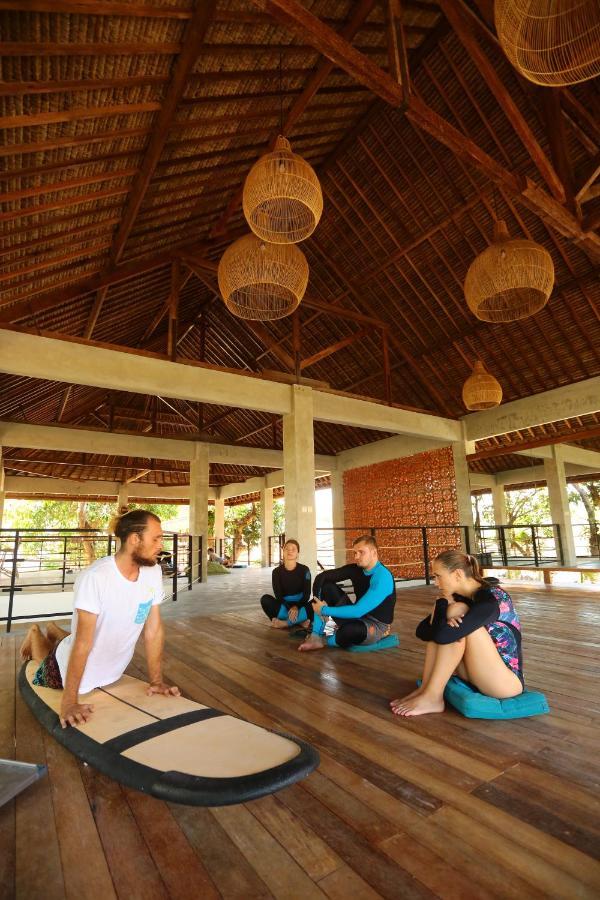 Endless Summer Surf Camp Kuta Кута Экстерьер фото