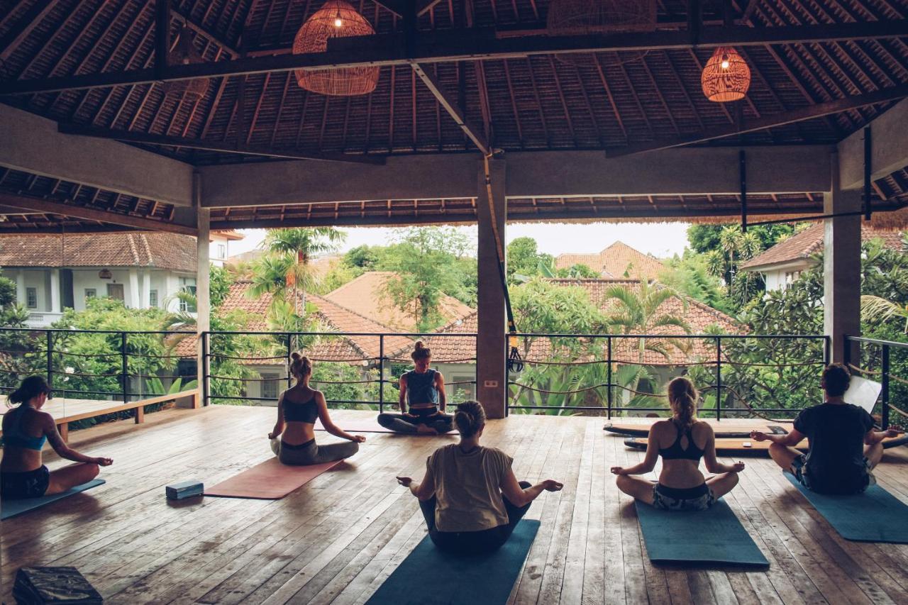 Endless Summer Surf Camp Kuta Кута Экстерьер фото